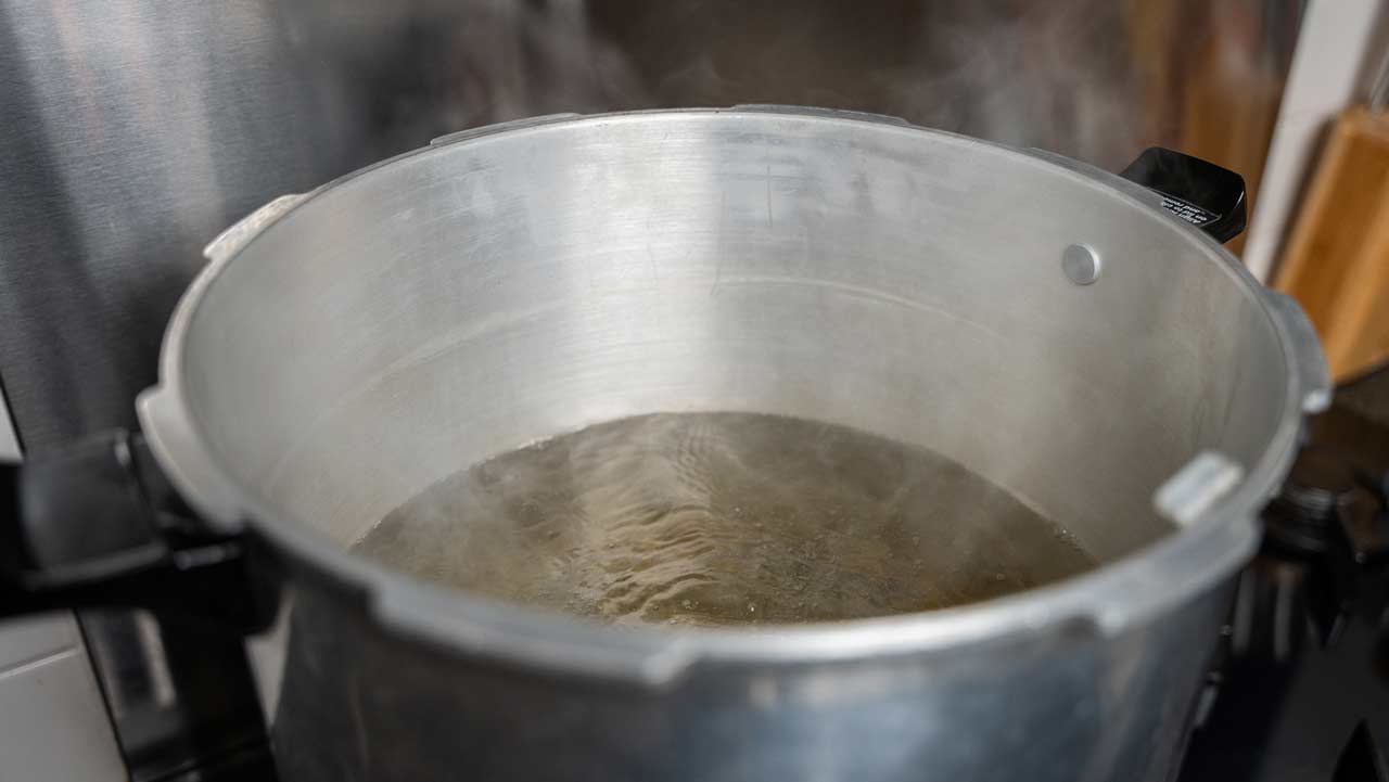 kook water voor pasteurisatie van coir verm gypsum cvg bulksubstraat